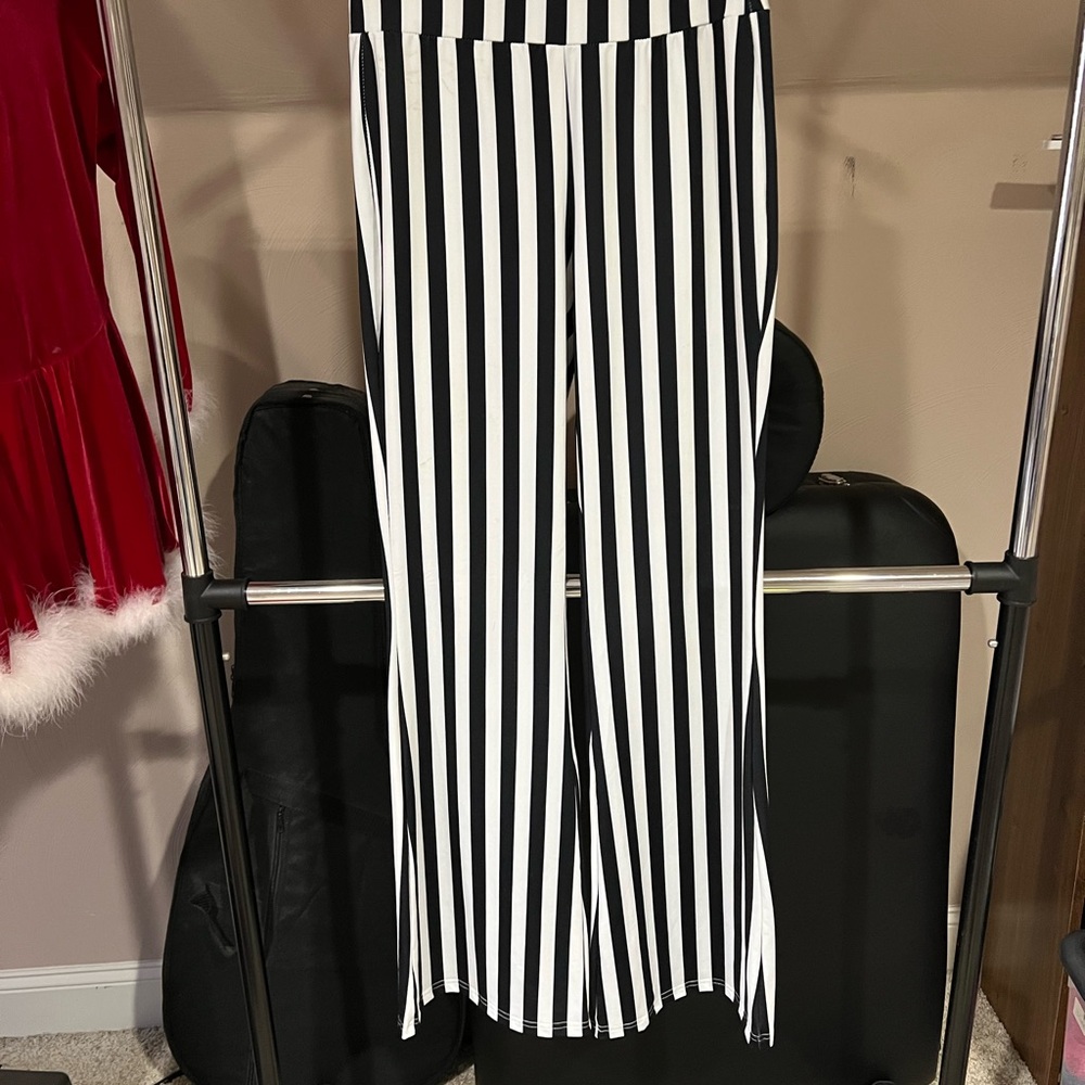 Wide leg stripe pants